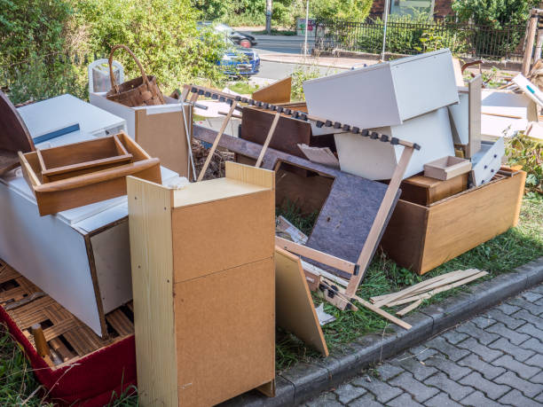 Best Estate Cleanout Services  in Pomona, CA